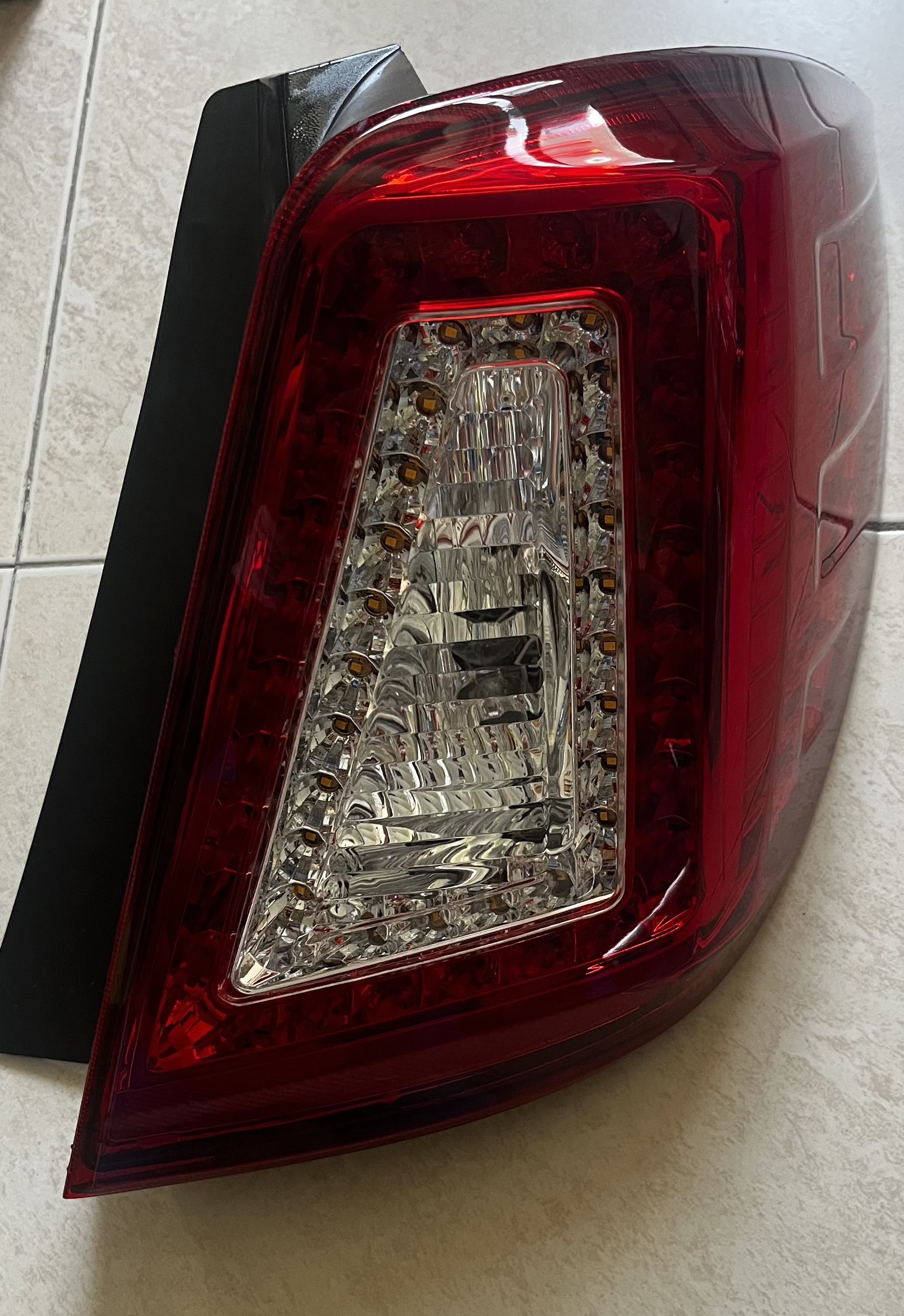چراغ خطر راست لیفان X60