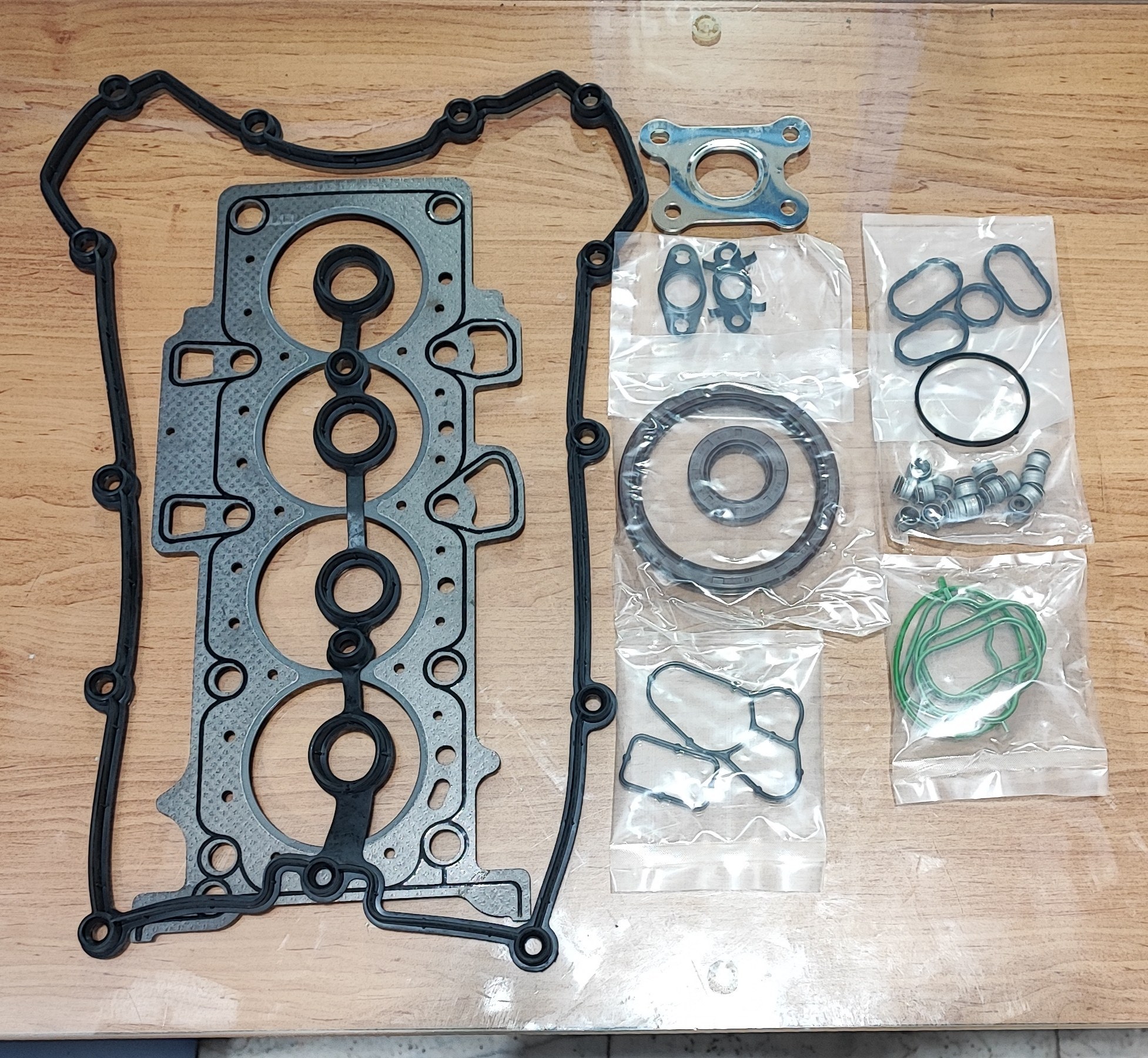 واشر کامل آریزو 5 اتومات توربو و تیگو 7